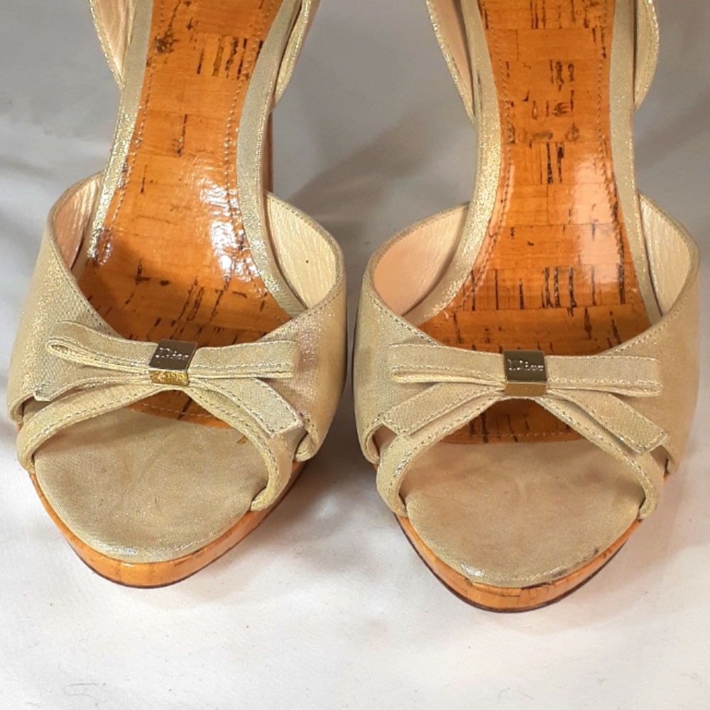 Christian Dior gold heels - Picture 3 of 11